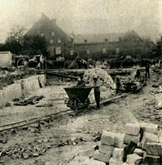 Click image for larger version  Name:	Maastricht,_Beyart04.jpg Views:	0 Size:	56,0 KB ID:	101284